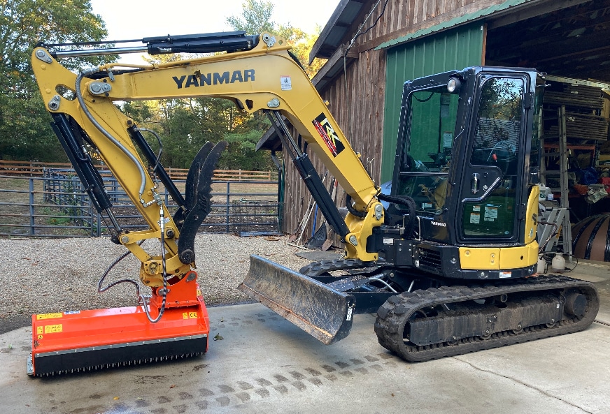 LIPA TLBE120 (For Ideally an 11,00014,000 lb Mini Excavator