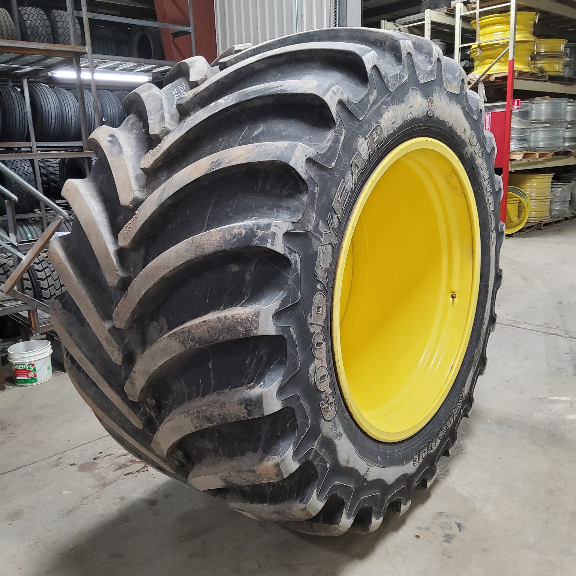 Used1250/35R46 Goodyear Farm DT830 Optitrac R1W on Formed Plate