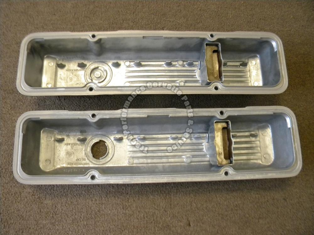 198486E Corvette New 14087461 14087462 Valve Covers w/o Emblem 1984