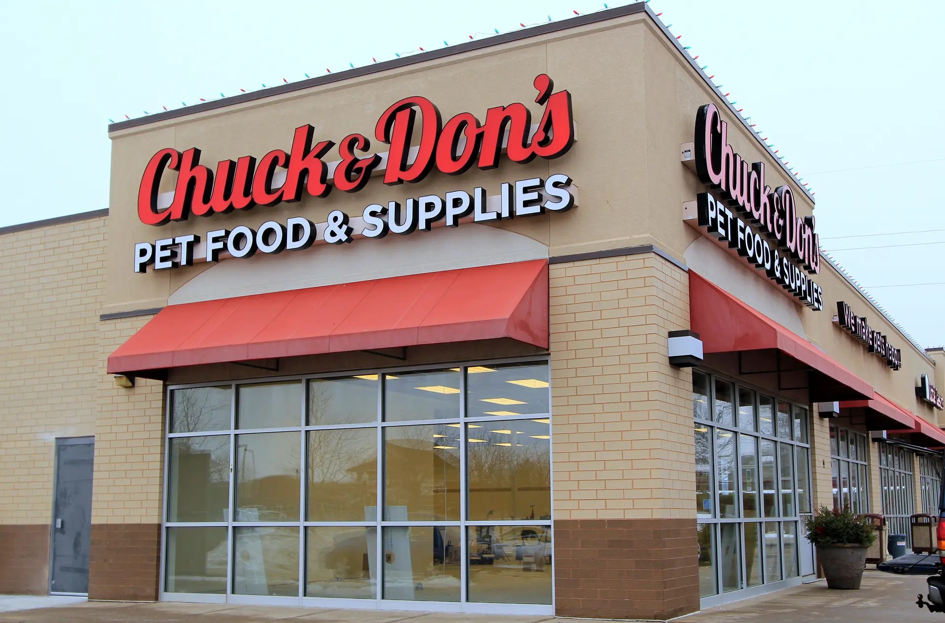 Chuck & Don's Pet Food & Supplies Rosemount, MN