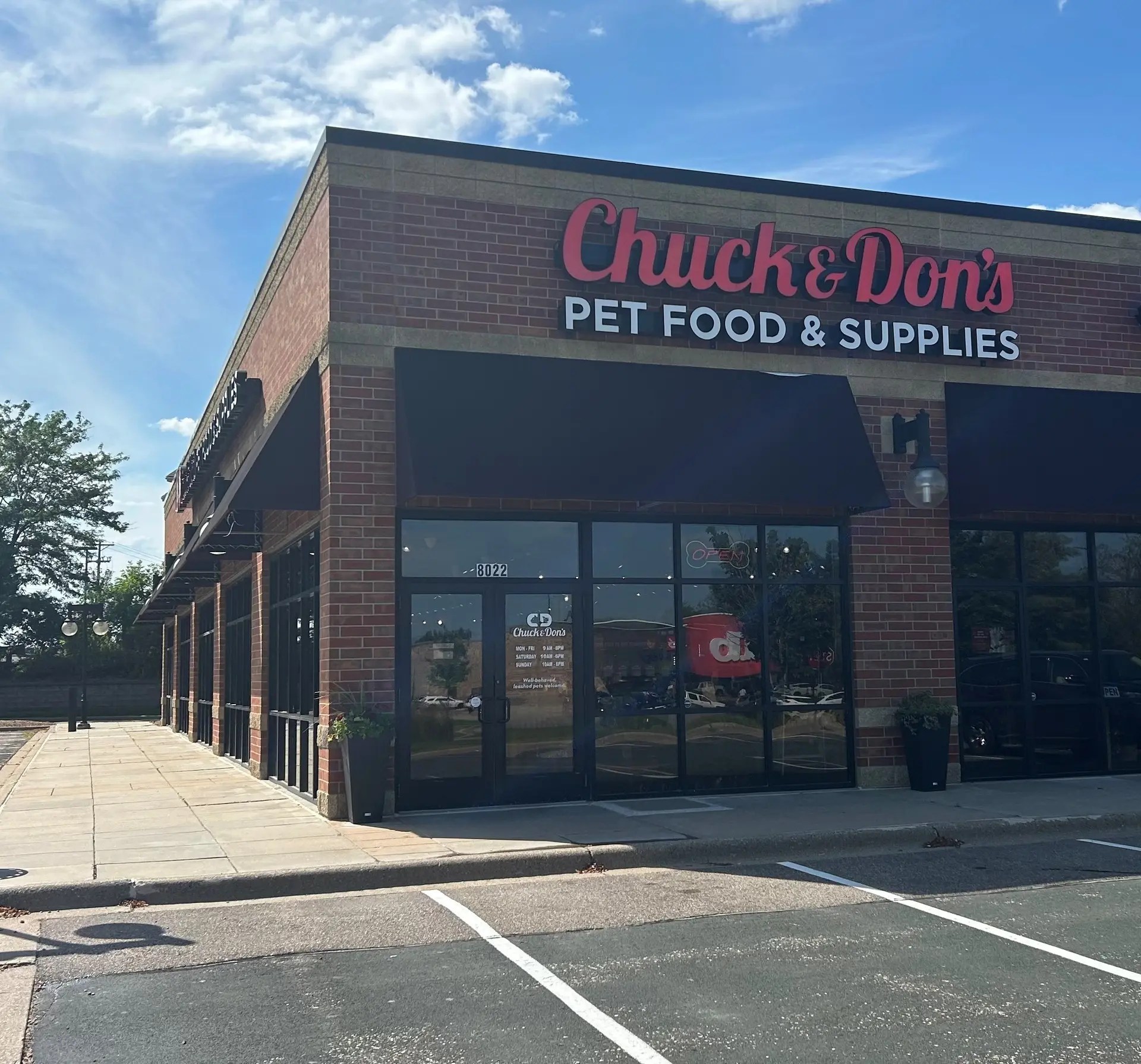 Chuck & Don's Pet Food & Supplies Eden Prairie, MN