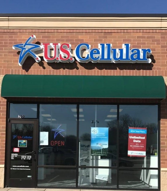 U.S. Cellular Retail Location in Oshkosh, WI Premier Locations