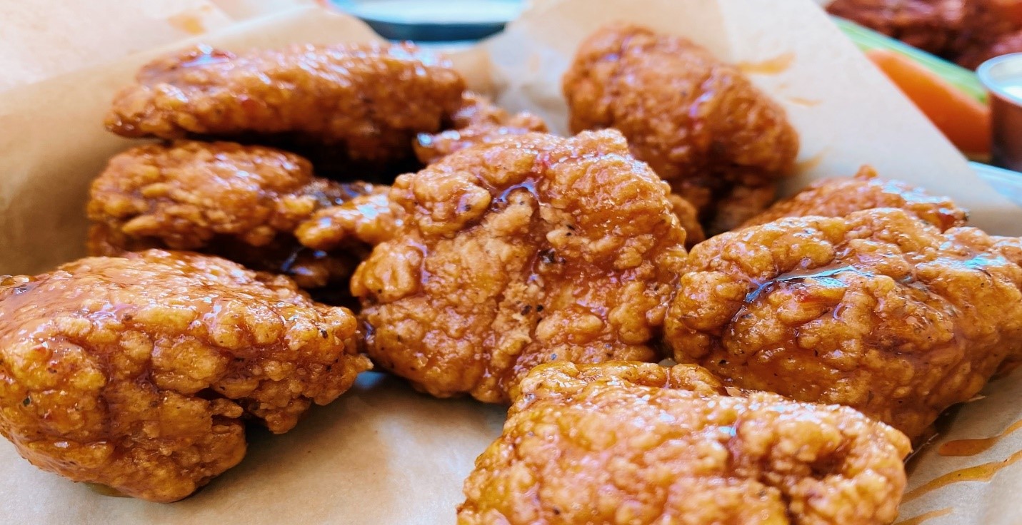 Buffalo Wild Wings Goes Boneless to Celebrate National Chicken Wing Day