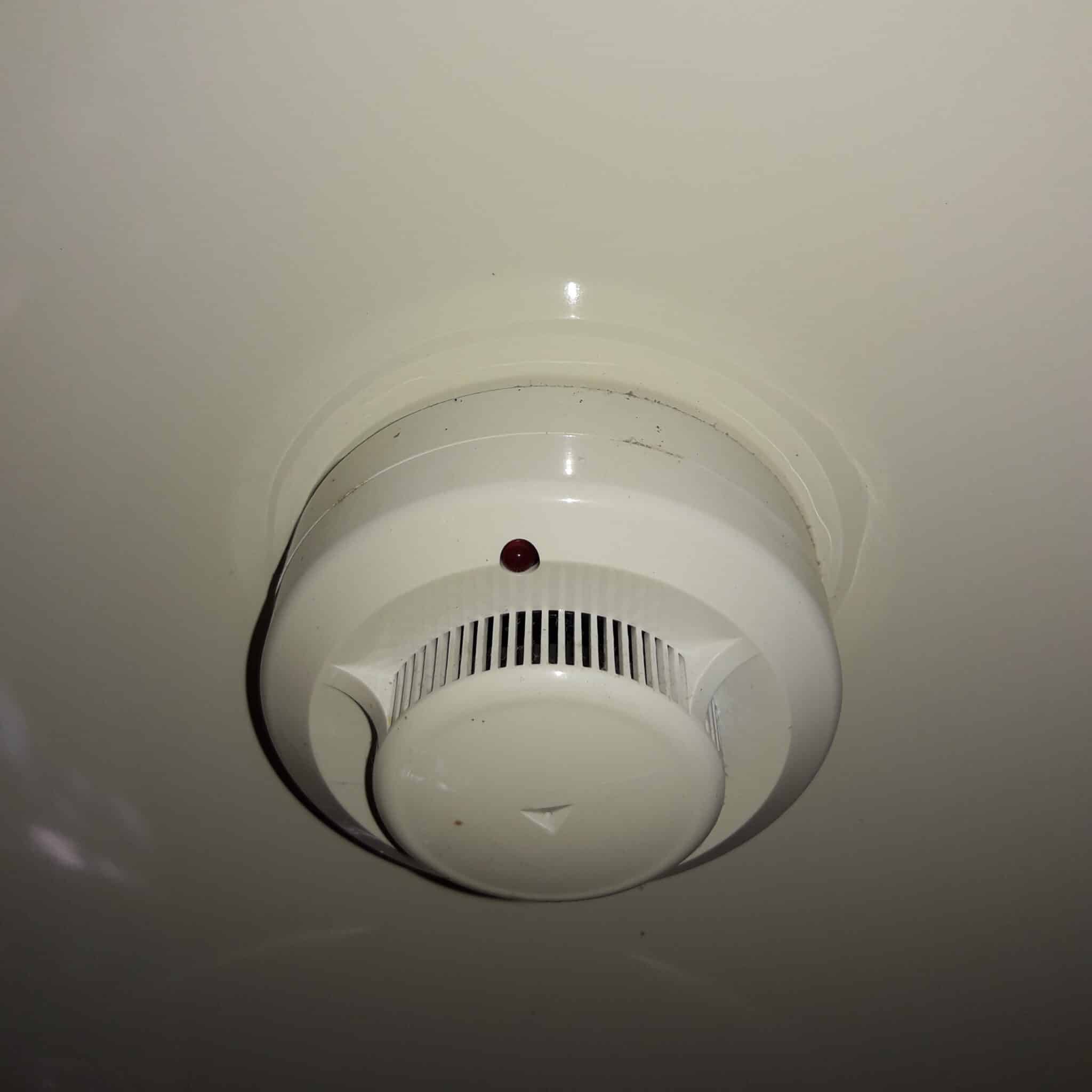 Smoke Detector Blinking Troubleshooting and Maintenance