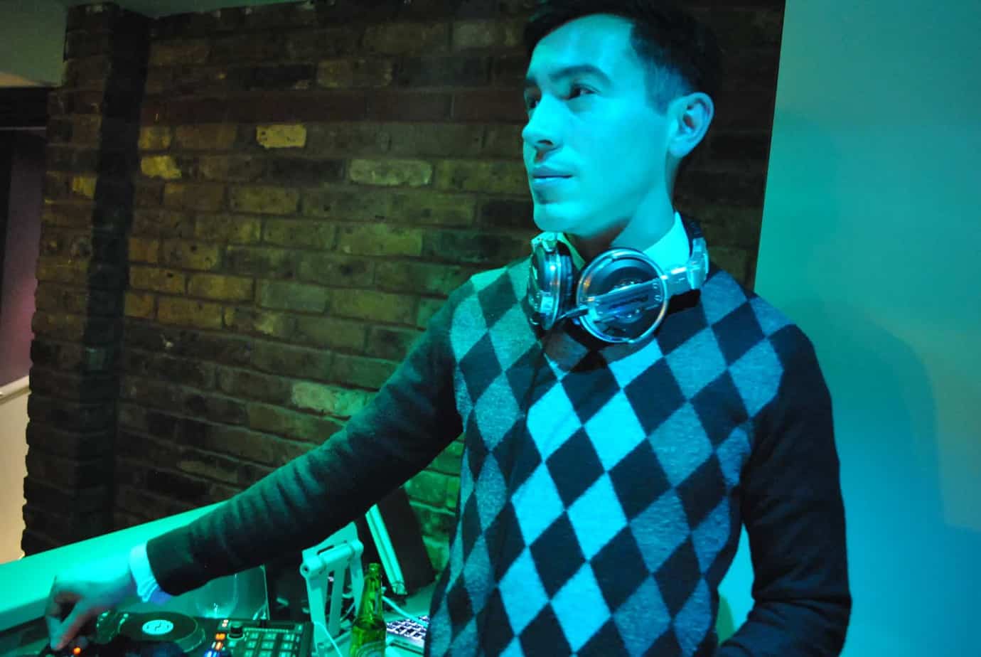 DJ Billy Gonzalez house & nudisco DJ Storm DJs Agency