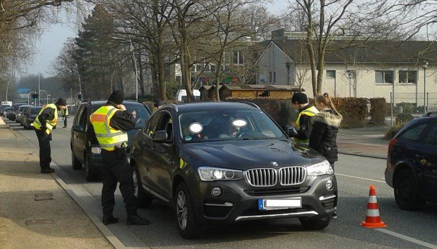 Einbruchsbekämpfung Fahrzeugkontrollen in Norderstedt