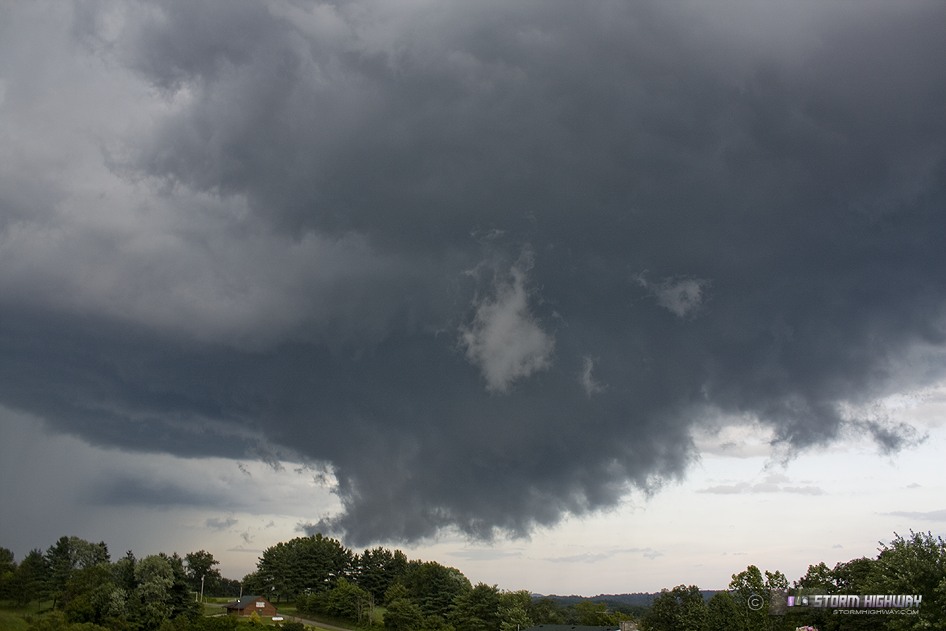 storm highway photo Supercell at Mineral Wells, WV August 20, 2009