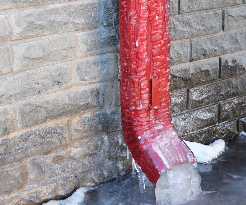 How to Prevent Gutter Damage From Ice This Winter