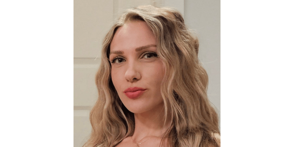 Steph Lee (@itsstephlee) on Snapchat