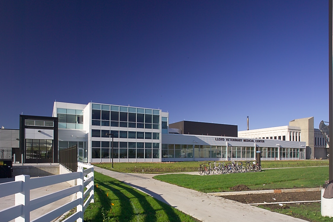ISU College of Veterinary Medicine Lloyd Veterinary Medicine Center