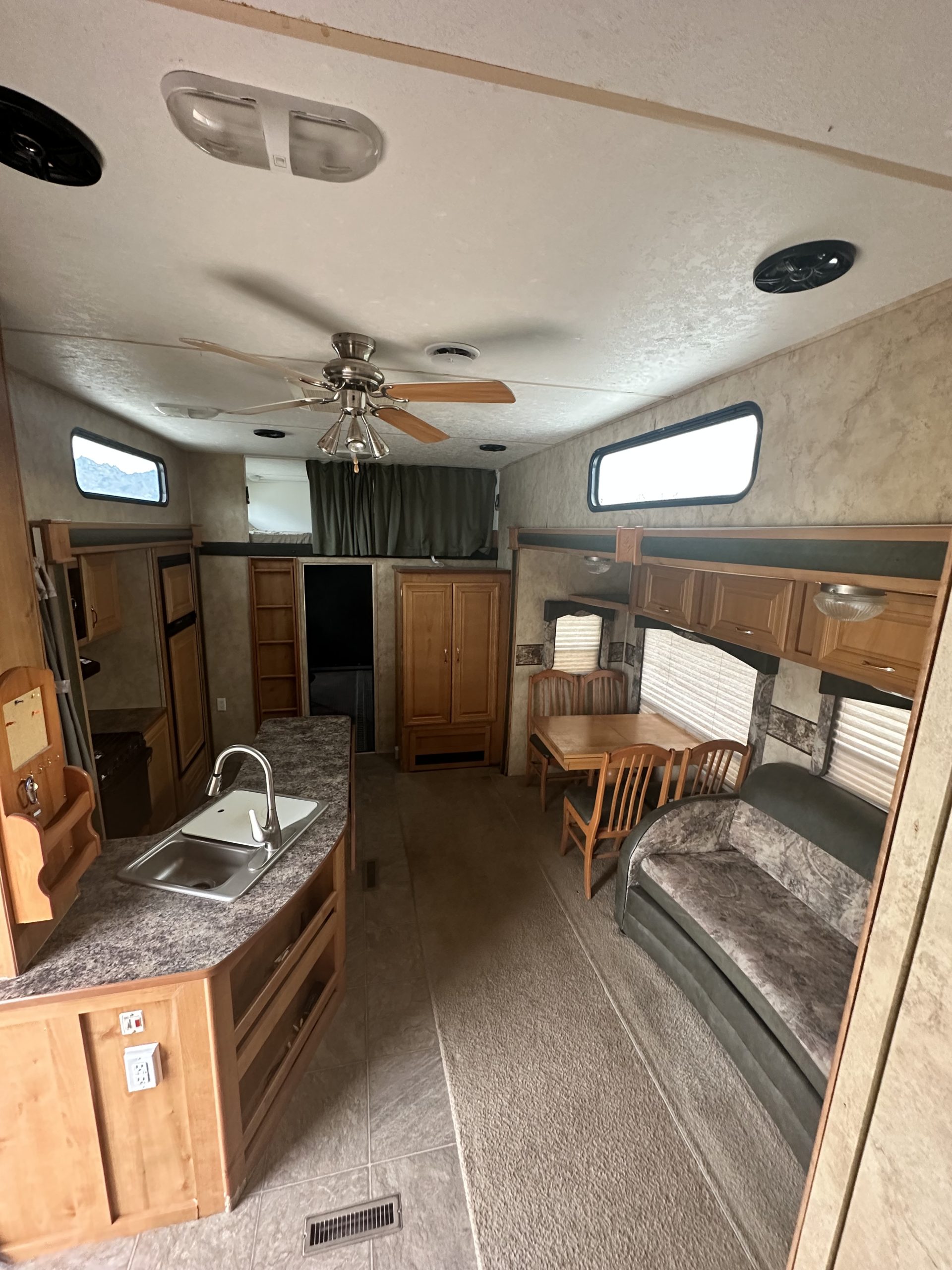 2007 Keystone Raptor 3712 Toyhauler Str8Up Toy Trader