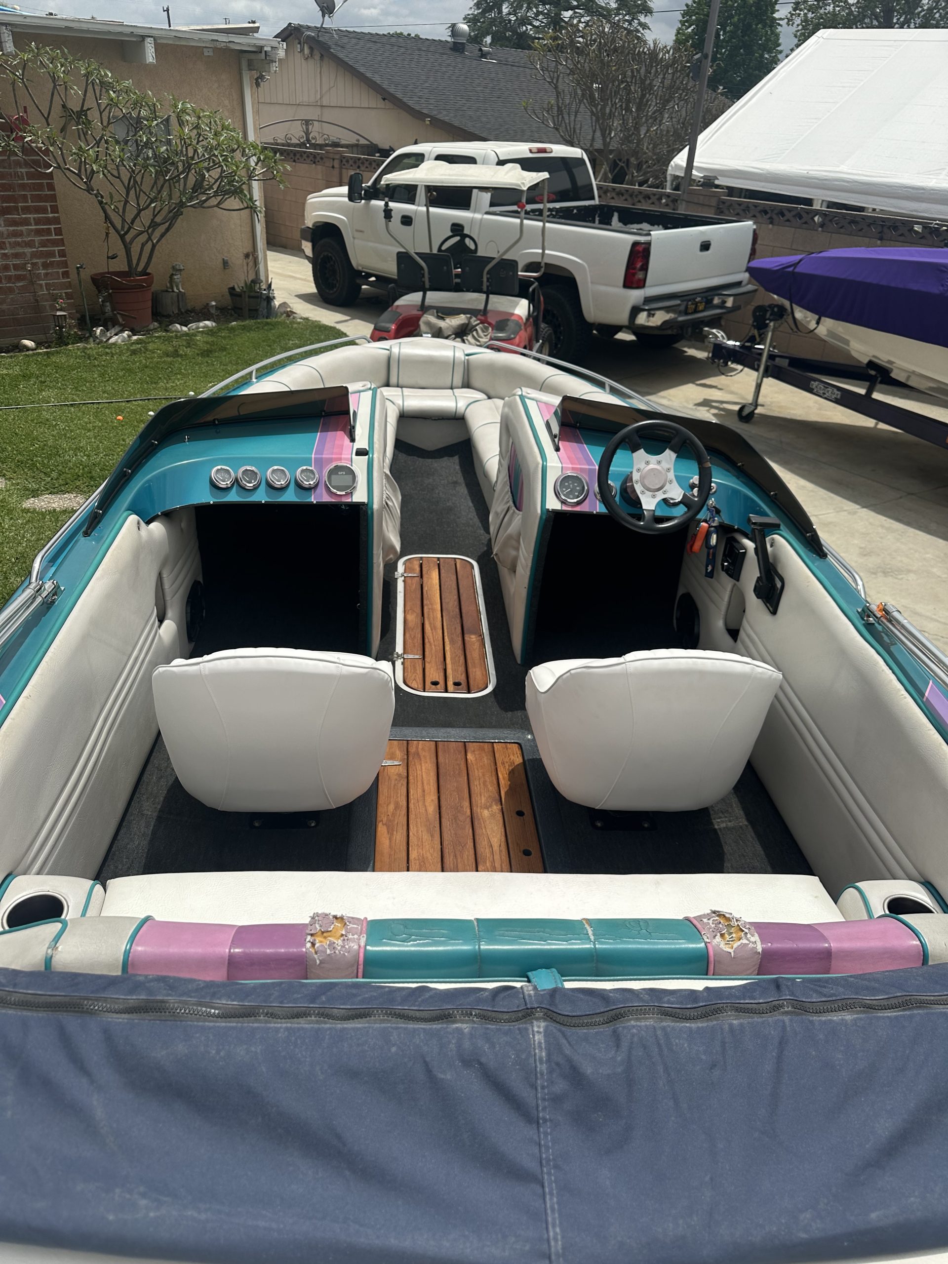 1993 21’ Ultra Str8Up Toy Trader