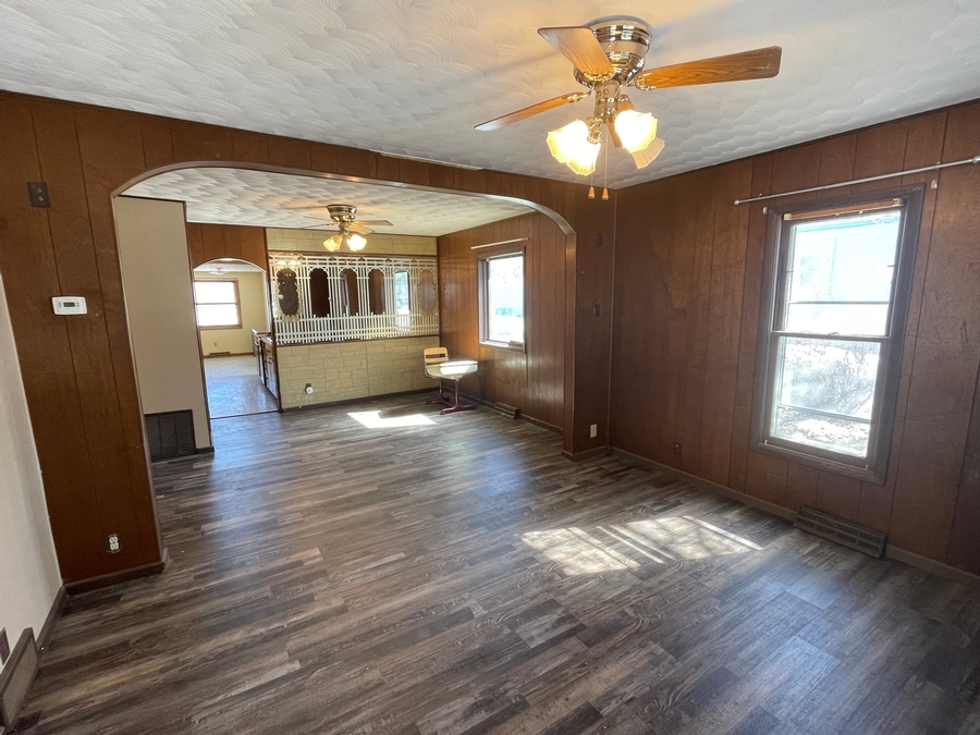 166 N Ash Street, Ainsworth, NE 69210