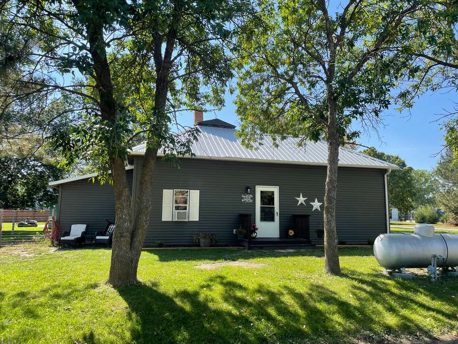 688 N Ash Street, Long Pine, NE 69217