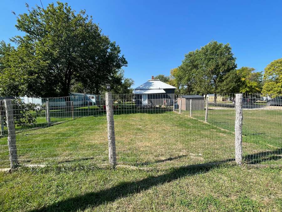 688 N Ash Street, Long Pine, NE 69217