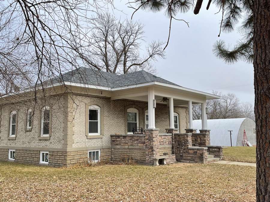 488 W 6th Street, Long Pine, NE 69217