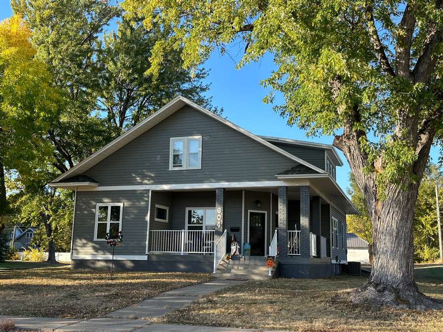 604 E Clay St, O'Neill, NE 68763