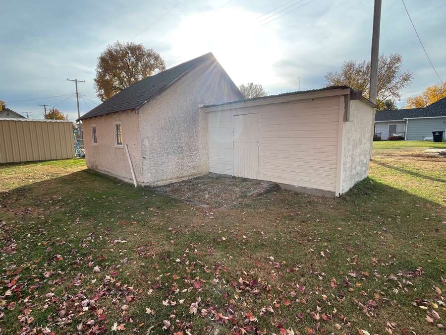 203 Canenburg Street, Bassett, NE 68714