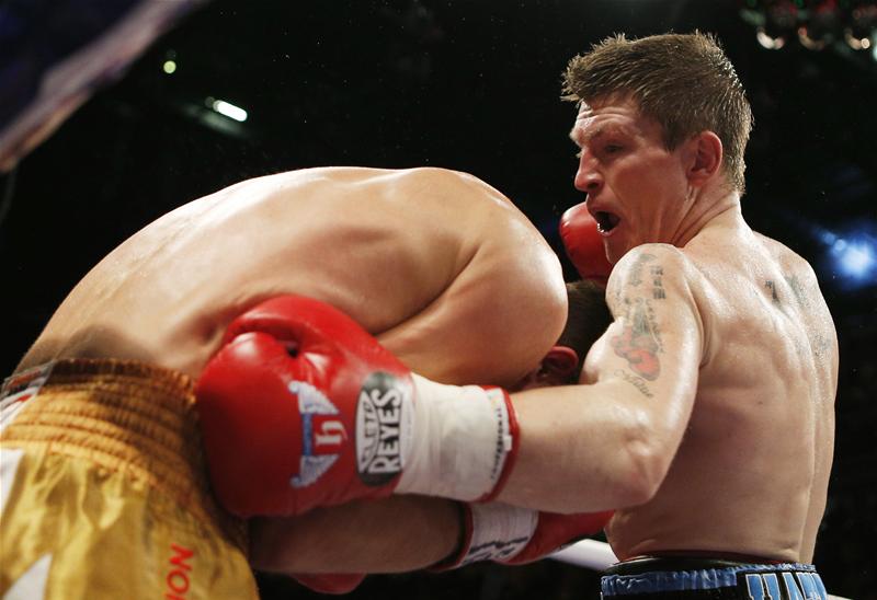 Body Hooks Straight to Boxing