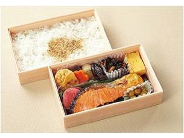 この季節限定・"幻の鮭"を豪勢に使用したお弁当も!?大丸東京店の"北海道グルメフェア"が見逃せない!! ストレートプレス：STRAIGHT