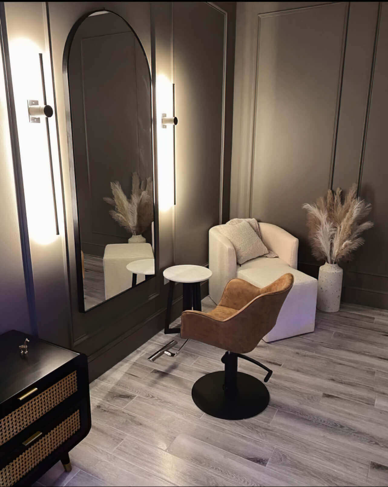 Home Strand Salon Studios