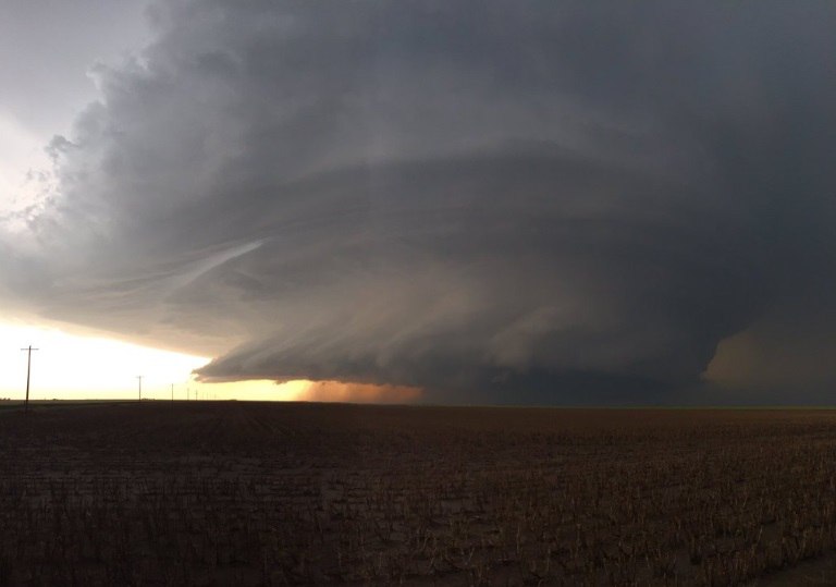 Creepy supercell and tornado touchdown in Leoti, Kansas Strange Sounds