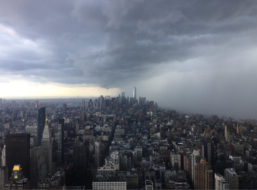 Freak storms engulf New York and New jersey changing day into night
