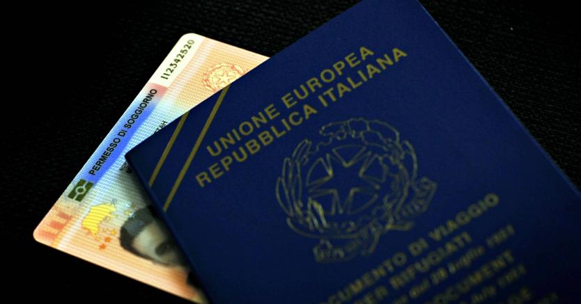 nuovo permesso di soggiorno 2023 Cosa Cambia Con Il Nuovo Permesso Di Soggiorno Ue Di 10 Anni? La Guida Dei Nostri Esperti - Stranieri In Italia