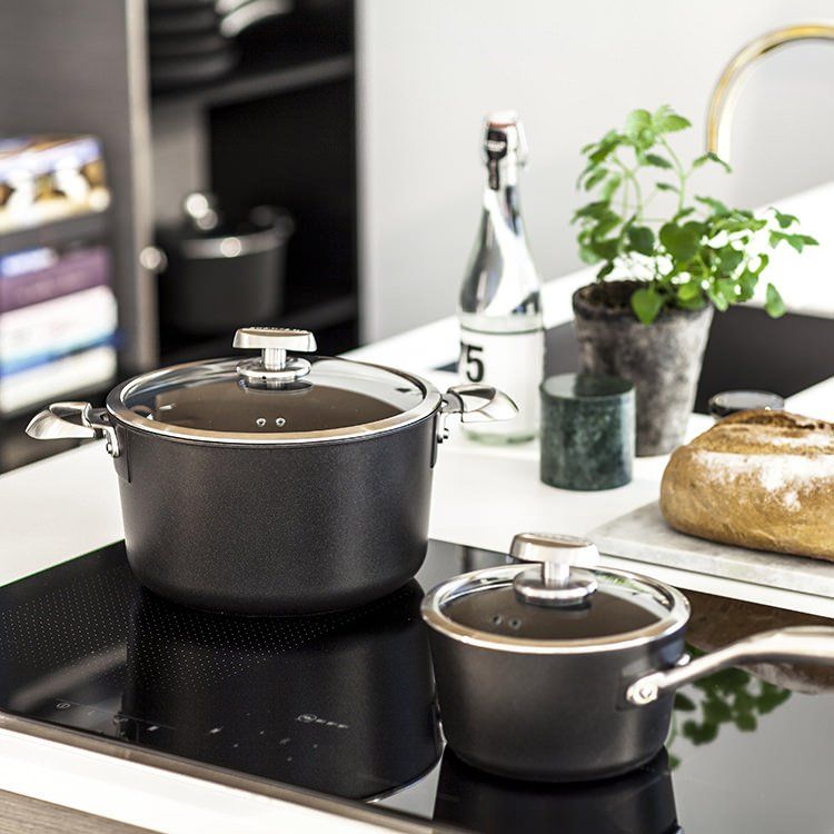 Scanpan Pro IQ Dutch Oven 6L Kitchen Warehouse™