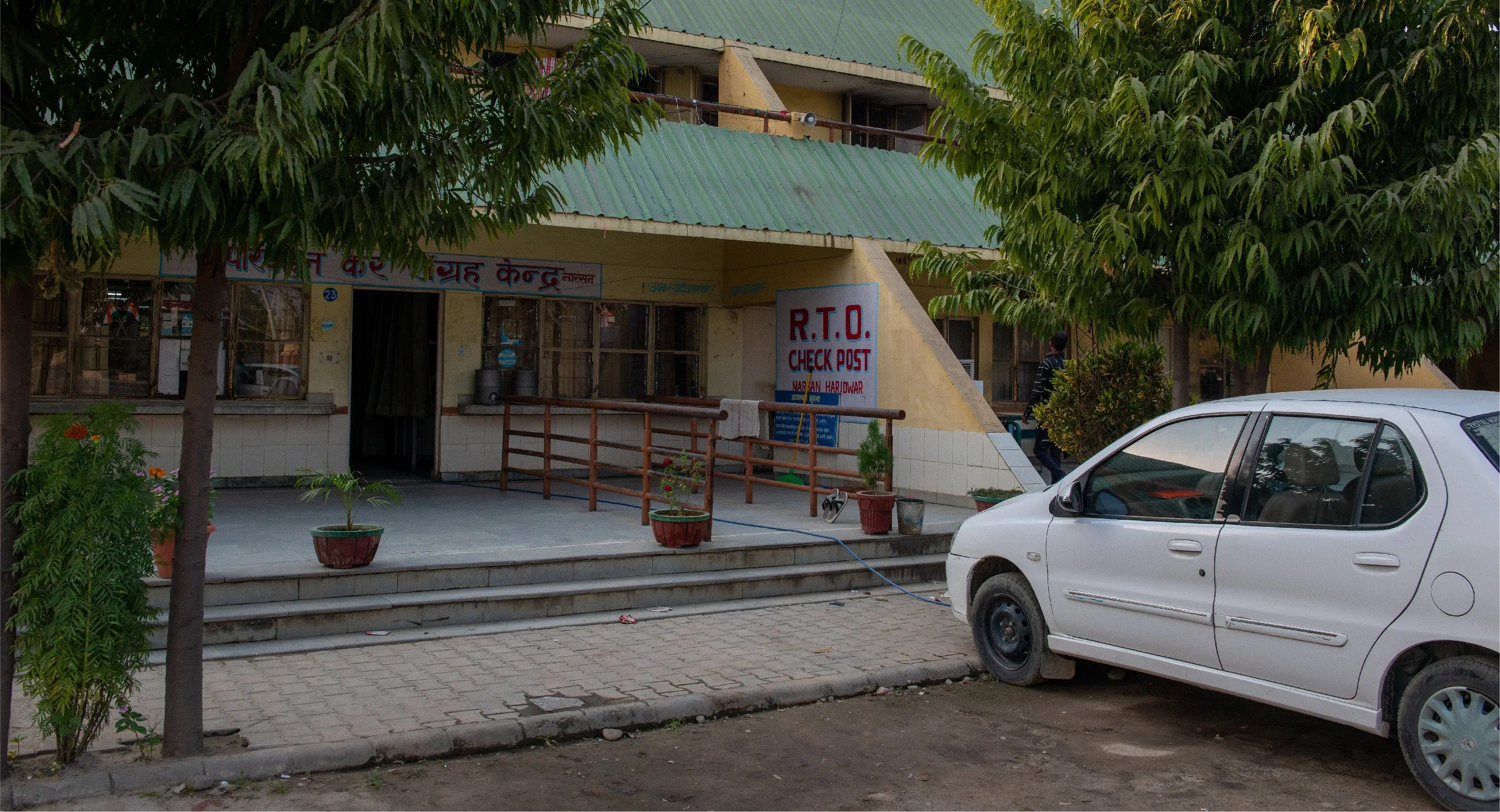 Avoid RTO fines Say no to tinted car windows Kotak General Insurance