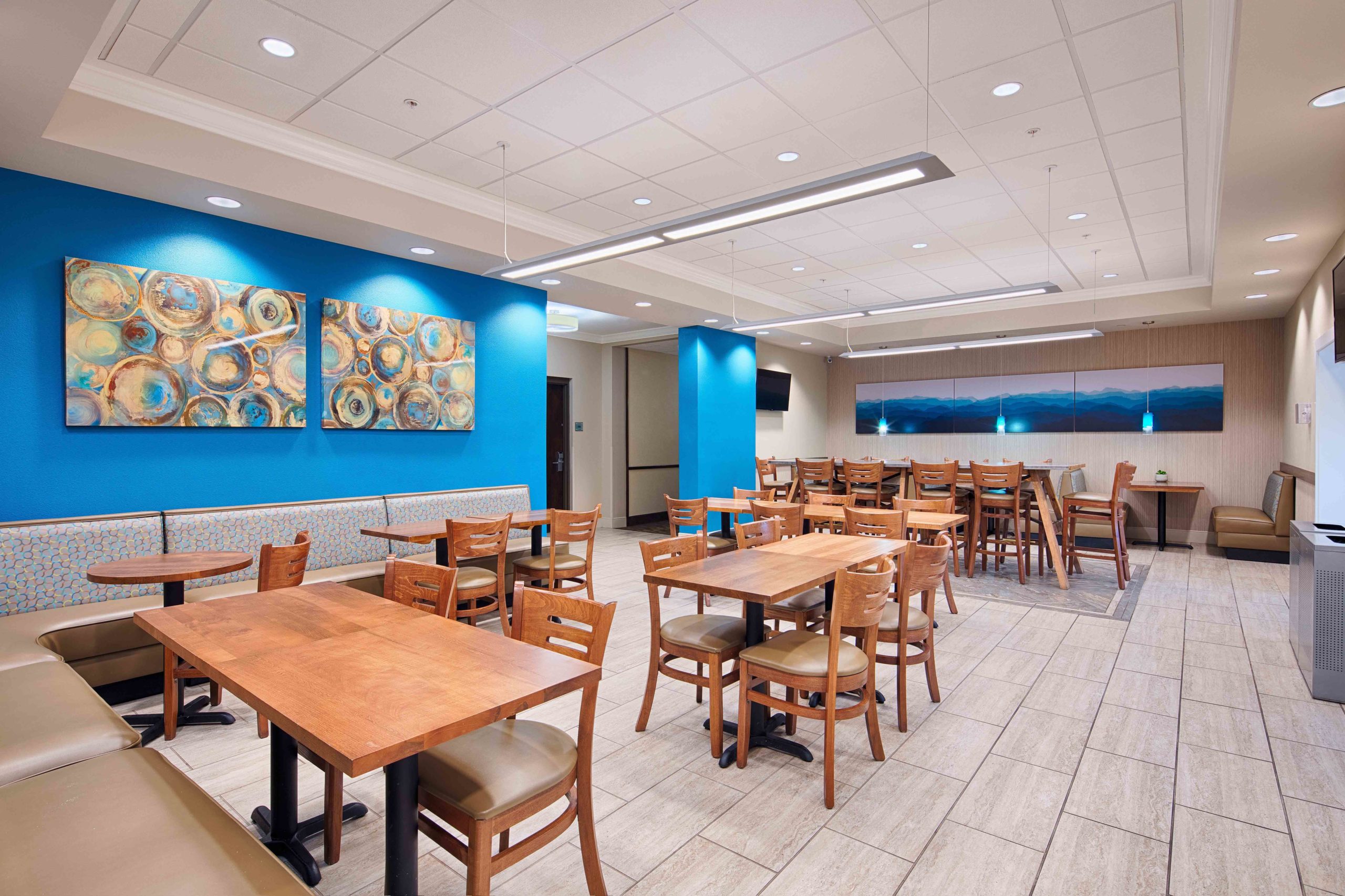 ECCO SUITES Straughn Trout Architects