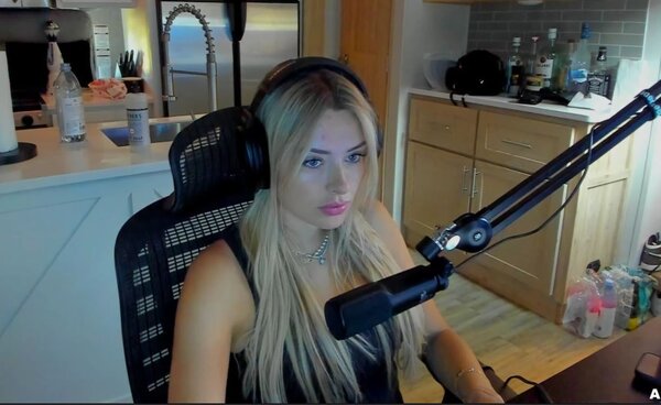 Top 12 Twitch Streamers With OnlyFans (2023)