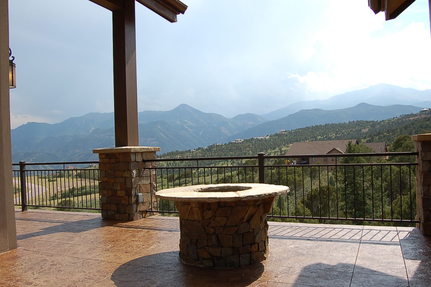 Features Strecker Homes