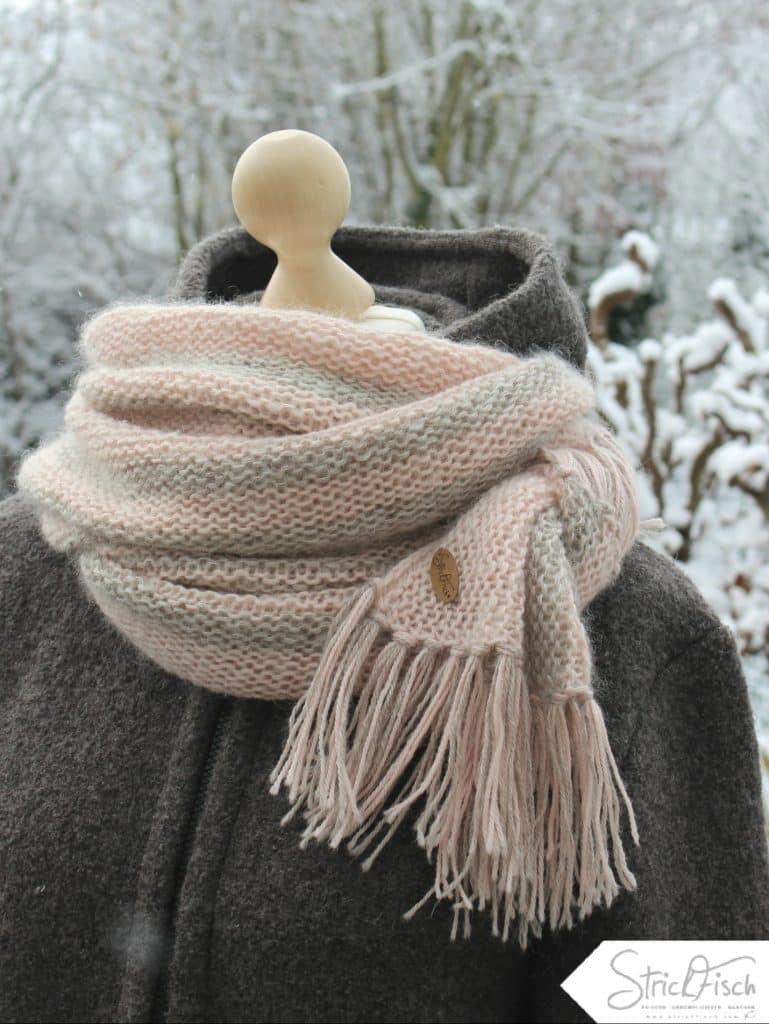STADTKIND Schal mit Fransen stricken • StrickFisch Strickblog unkomplizierte Strickdesigns