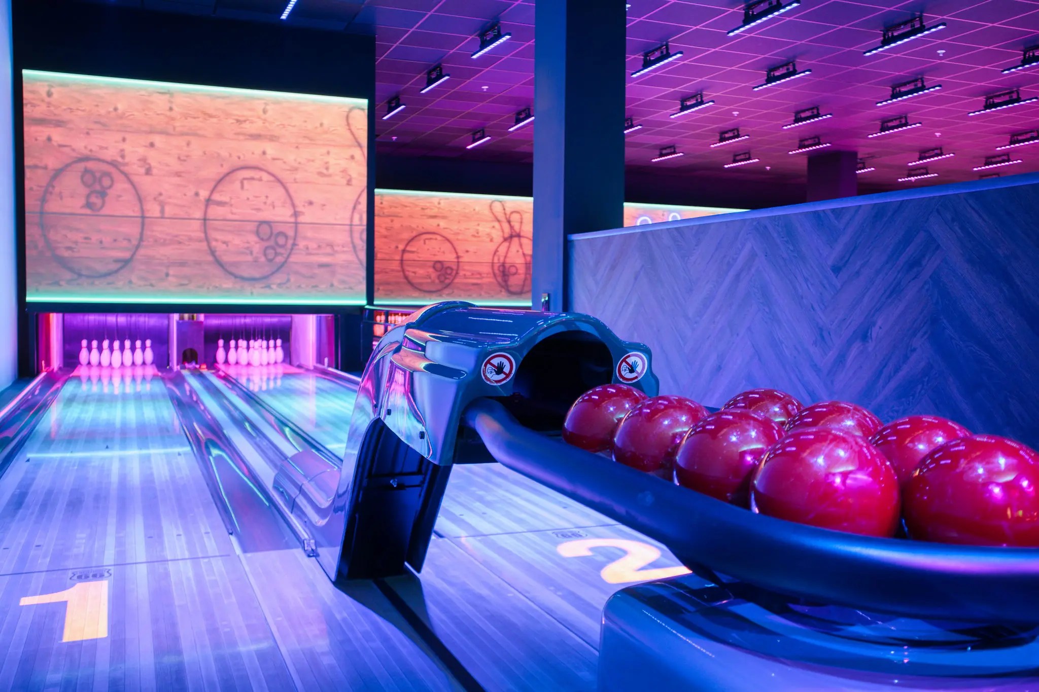 Interior Strike 10 Bowling & Sports Lounge