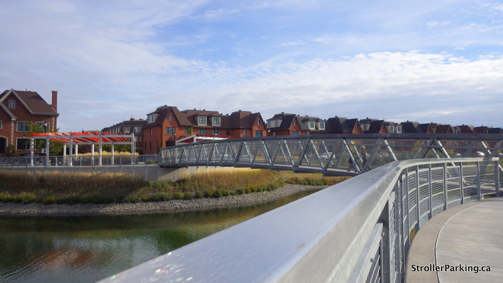 Bois Franc Park StrollerParking