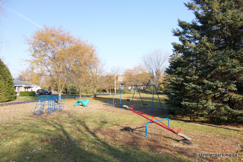 Sunny Acres Park StrollerParking