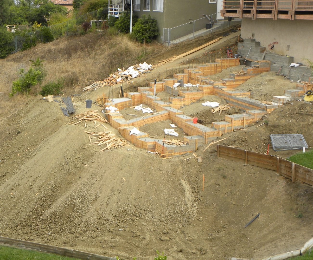 Hillside Foundation Systems STRUCCo. Engineering & Construction