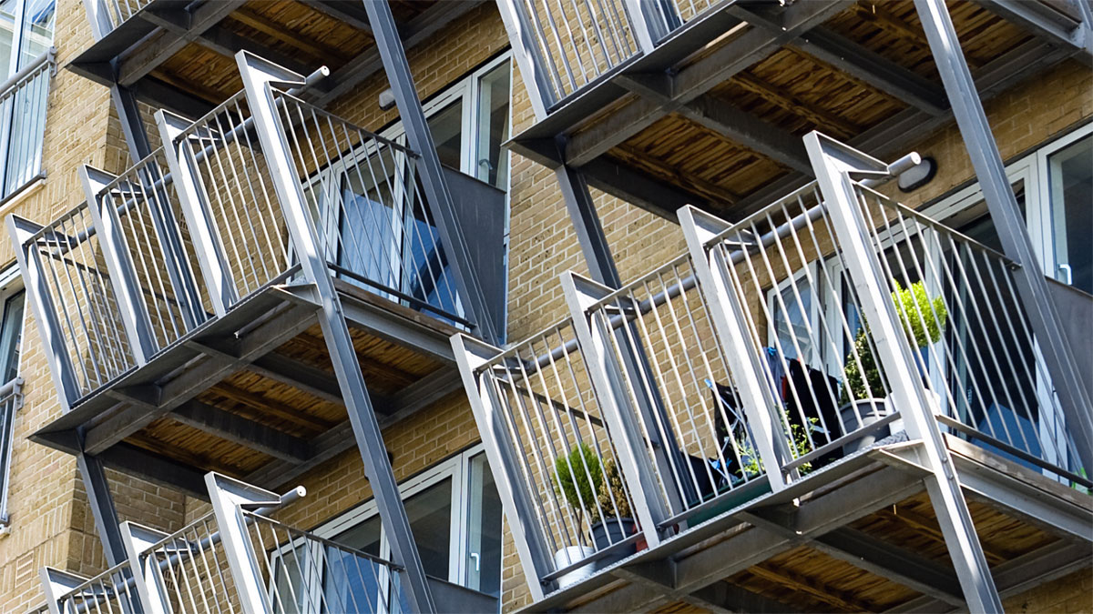 Custom steel balconies design. Fabrication & installation in Chicago.