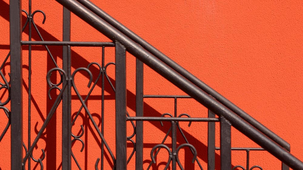 Metal handrails for outdoor steps. Custom steel railings in Chicago