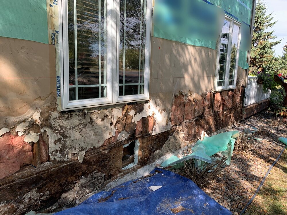 Stone veneer, major failures Structure Tech Home Inspections