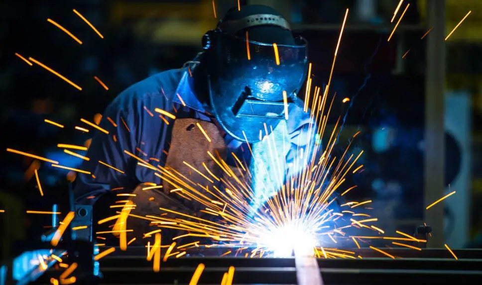 How to Design Fillet Weld connection for Steel Trusses (EC3) Structville