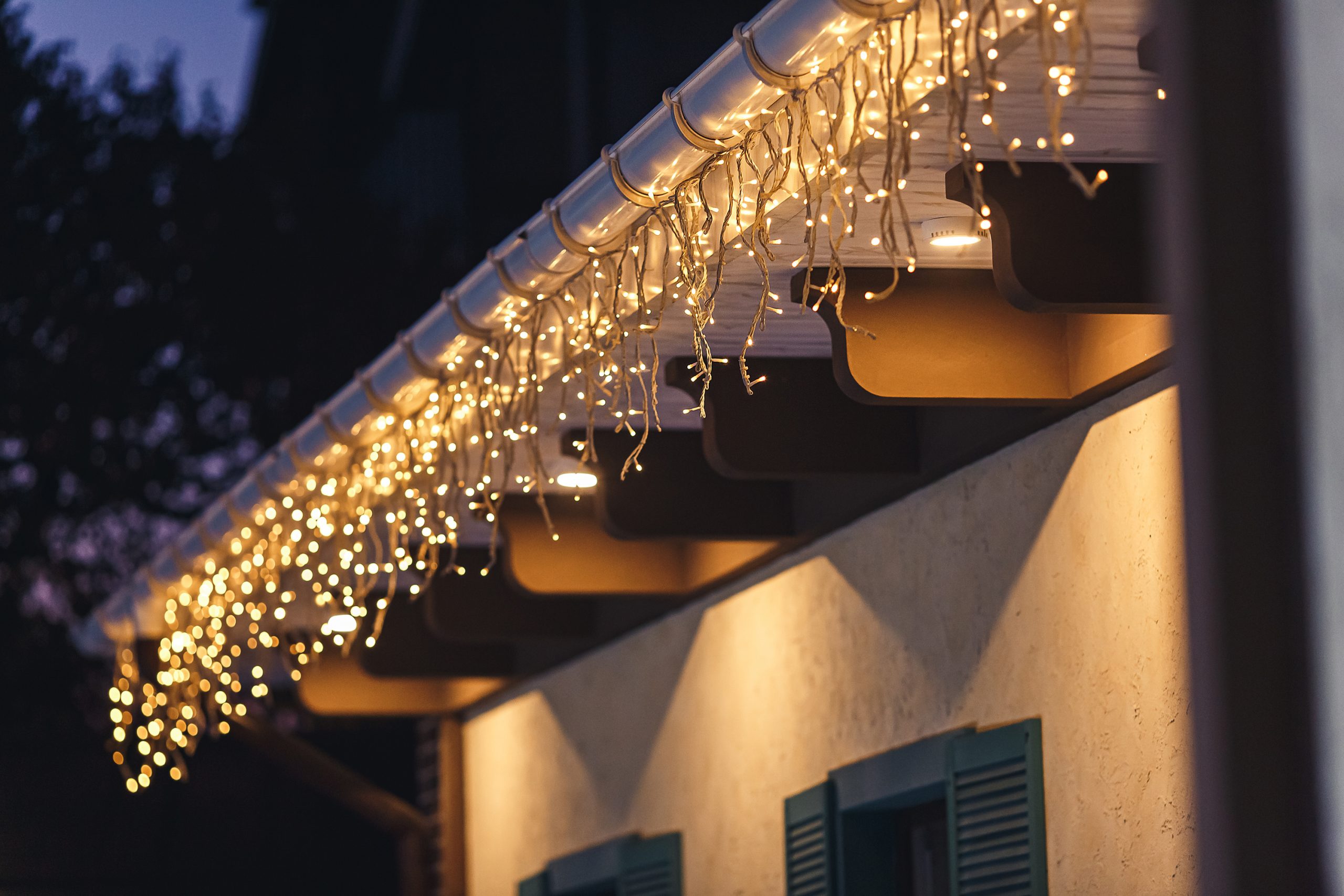 How to hang your holiday lights without damaging your roof