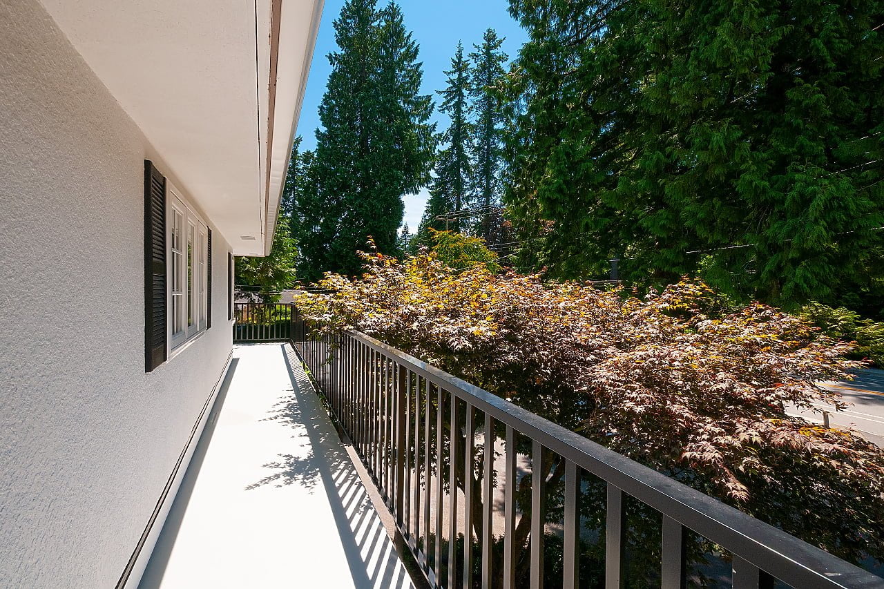 Beautifully Renovated Canyon Heights Family Home with Mortgage Helper