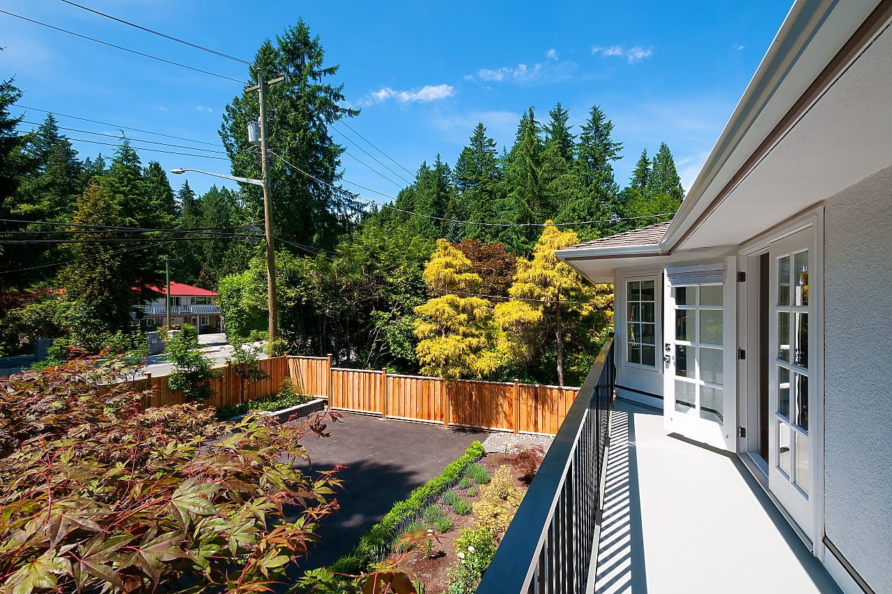 Beautifully Renovated Canyon Heights Family Home with Mortgage Helper