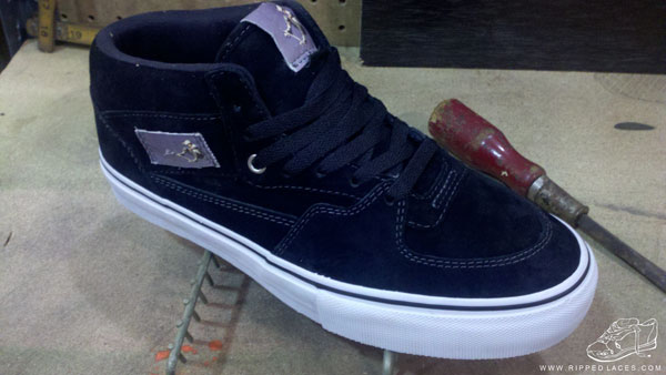 harga vans half cab original