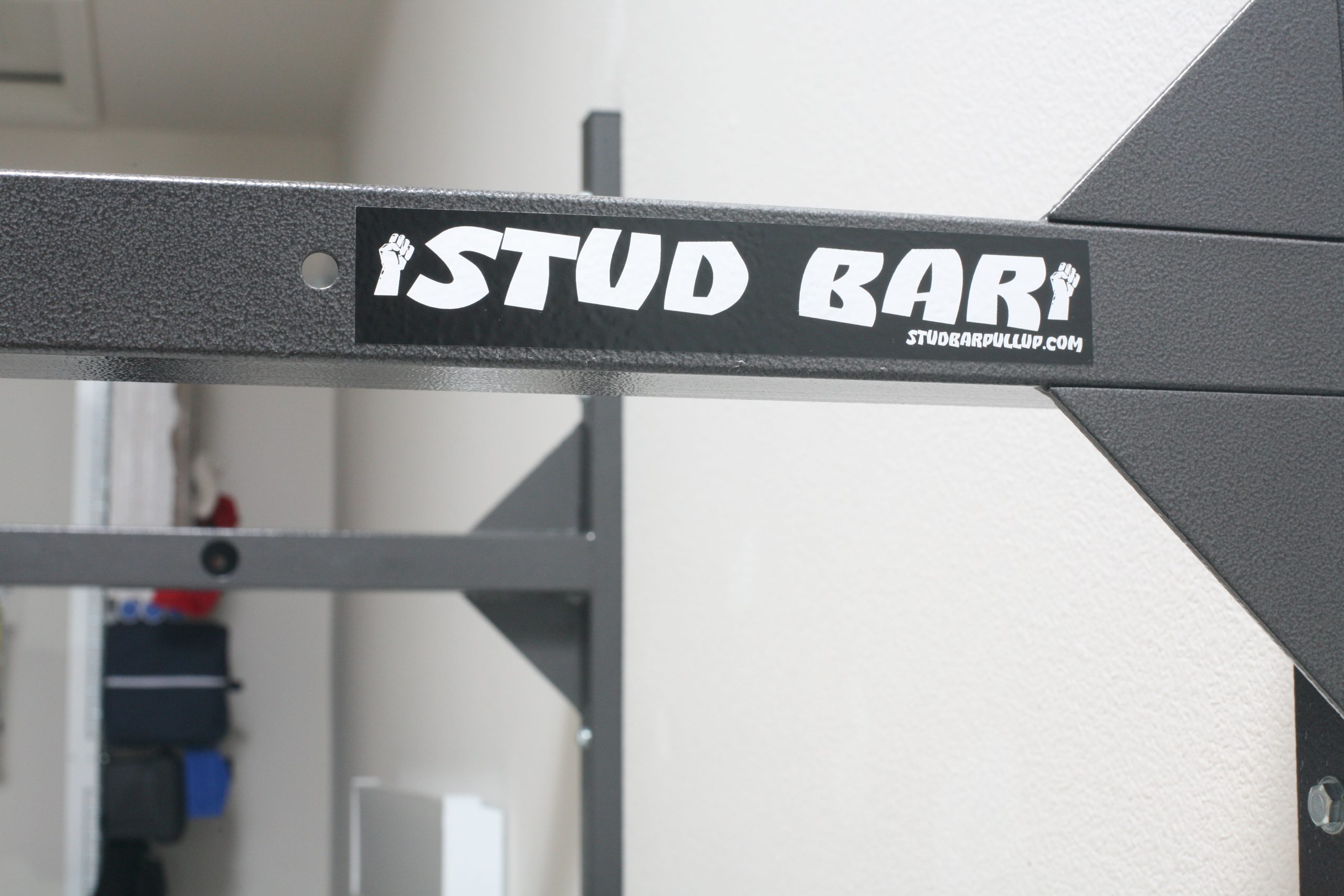 Crossfit Pull Up Bar Stud Bar Ceiling or Wall Mounted Pullup Bar