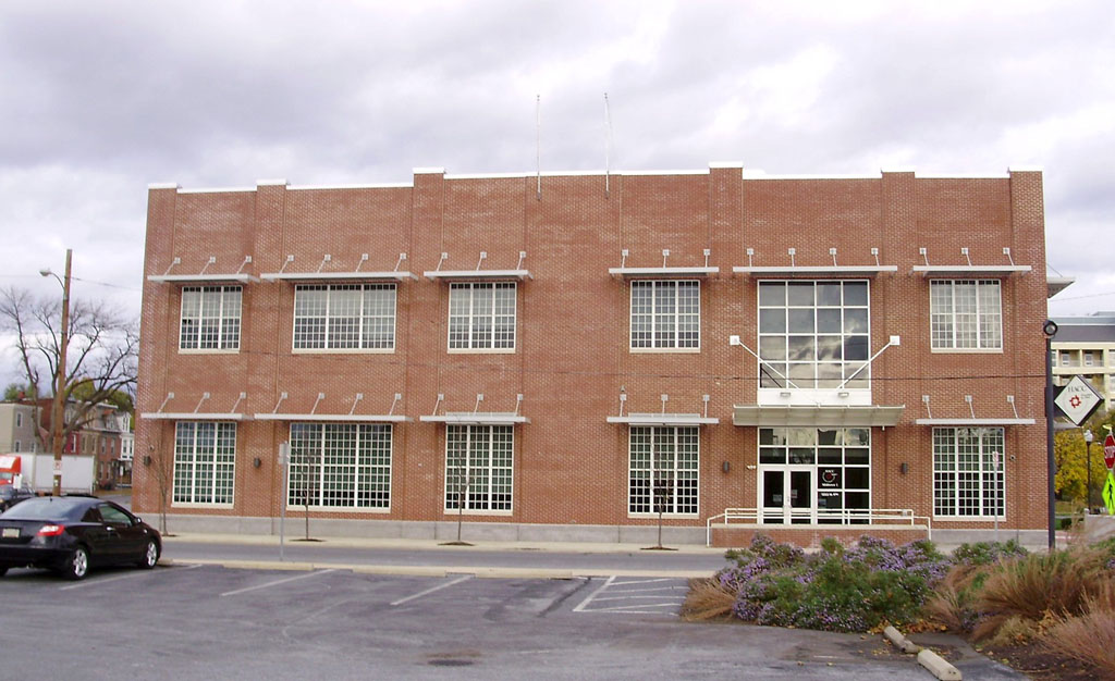 Bob Johnstones Studebaker Resource site ( Studebaker Dealerships M