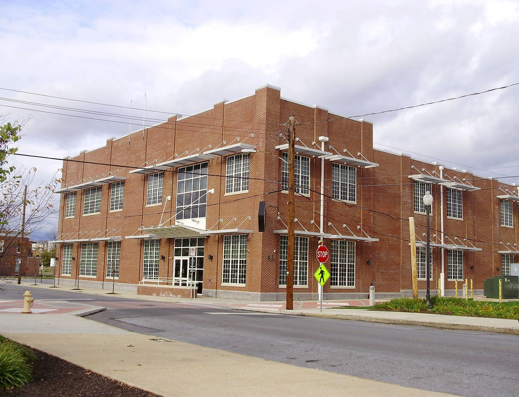 Bob Johnstones Studebaker Resource site ( Studebaker Dealerships M