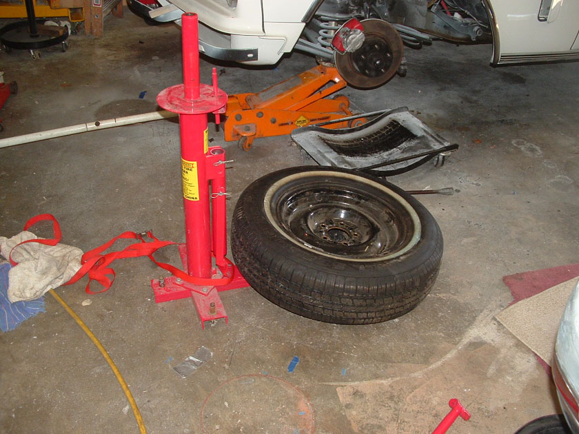 Bob Johnstones Studebaker Resource site (Harbor Freight Tire Changer 34542)